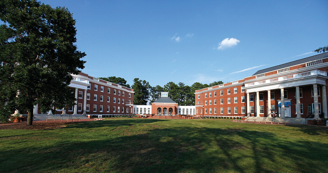 The  Randolph- Mason Hall dorm complex at 合资, photographed Thursday August 23 2012. (Photo 通过 Norm Shafer).
